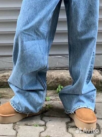 Джинсы голубые