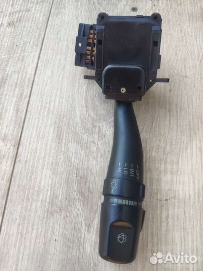 Переключатель дворников Hyundai Elantra 3 XD J3