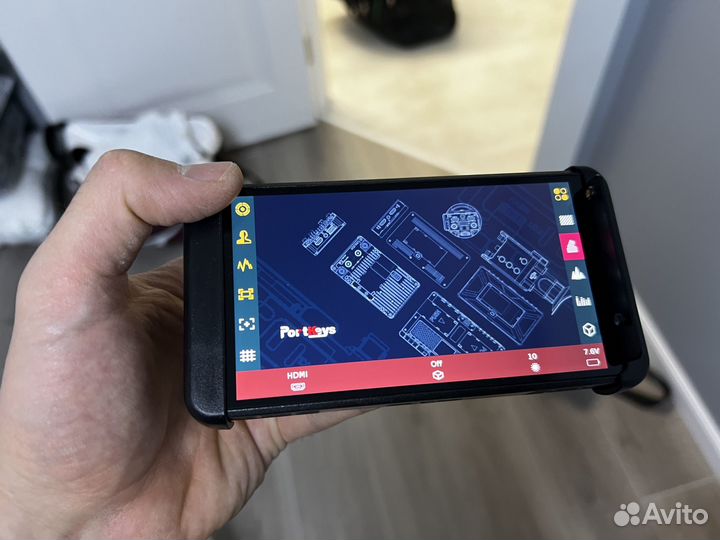 Накамерный монитор portkeys pt5