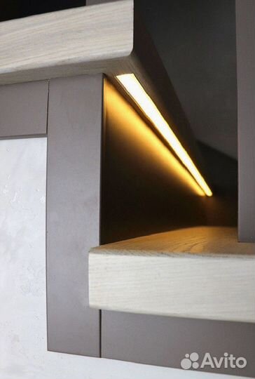 Подсветка лестницы на ступенях с датчиком