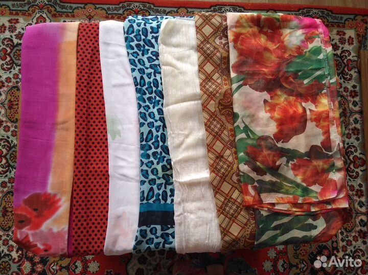 Женские шарфы и платки