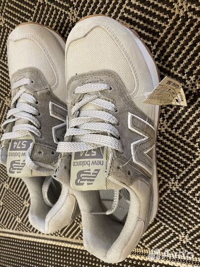 Кроссовки женские new balance