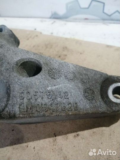 Кронштейн кпп левый Opel Astra H, 1.6 Z16XEP