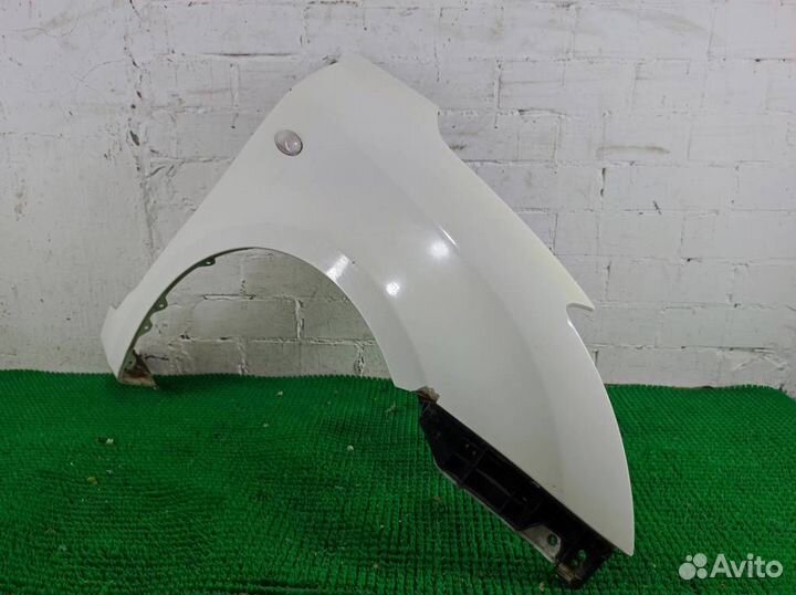 Крыло переднее правое Suzuki Swift 2008