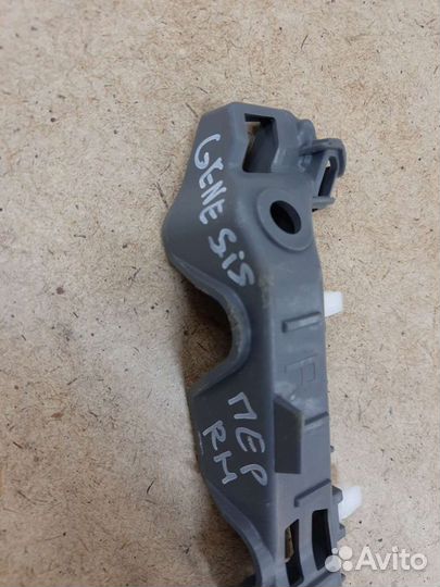 Hyundai genesis кронштейн правый передний