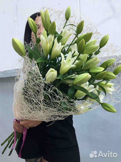 Лилии букеты опт розница