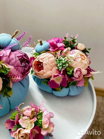 Тыква с цветами декор осенний