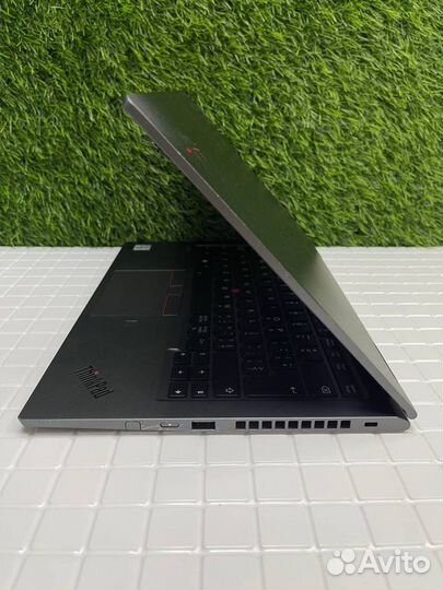 Ноутбук Lenovo ThinkPad X1 Yoga Gen5