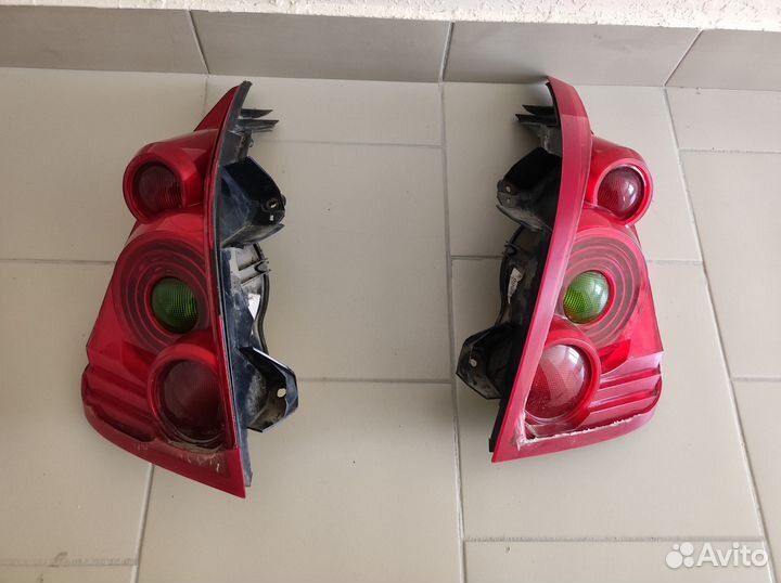 Задние фонари Nissan primera p12 хэтчбек