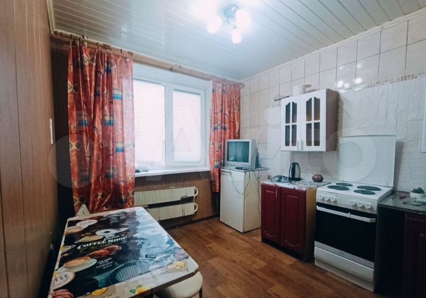 2-к. квартира, 58 м², 1/9 эт.