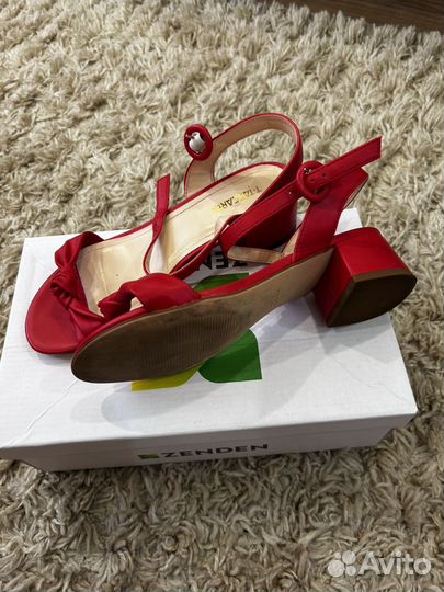 Туфли женские