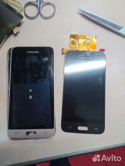 Дисплей Samsung galaxy j2