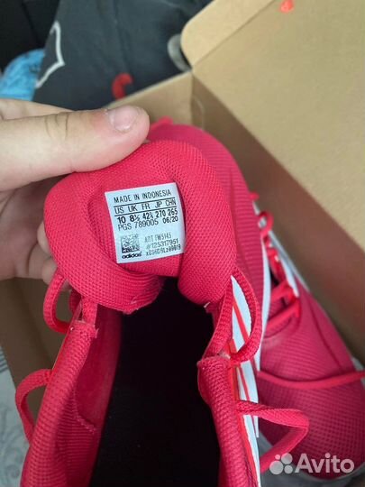 Кроссовки adidas