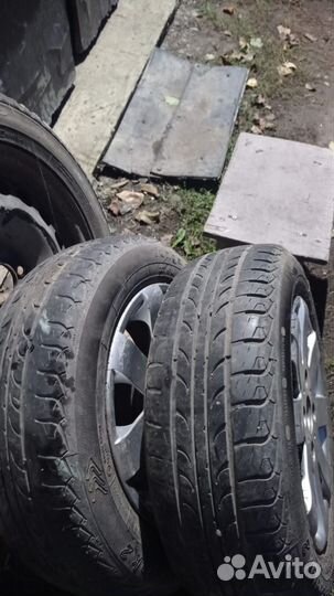 Колеса с дисками (R14) от Nissan Primera (Almera)