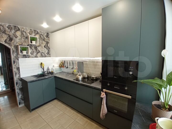 2-к. квартира, 49,3 м², 8/18 эт.