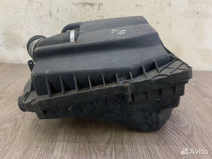 Корпус воздушного фильтра Opel Astra H Z18XER