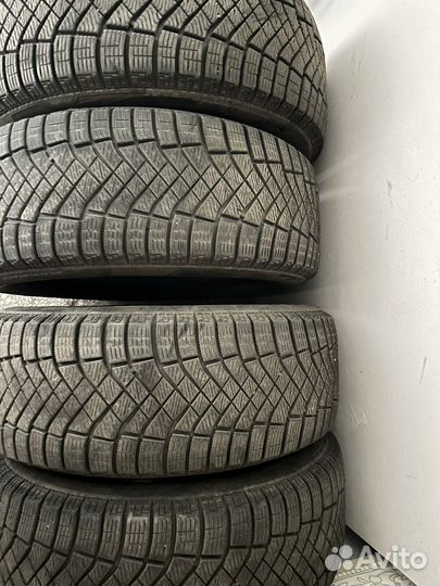 Pirelli Ice Zero FR 225/55 R17