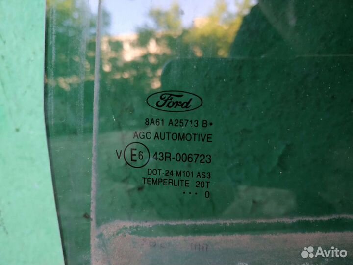 Стекло заднее левое 1591453 Форд Фиеста мк6