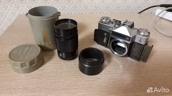 Фотоаппарат Зенит-Е с объективом Юпитер-37А