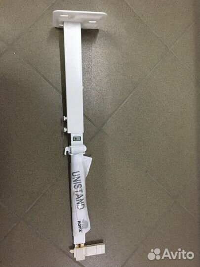 Кронштейн напольный Rofix для радиаторов