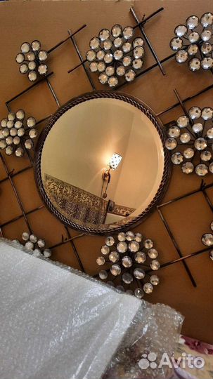 Зеркало новое настенное