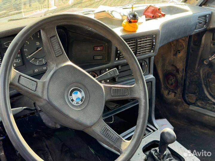 В разборе bmw 520 e28 2.0