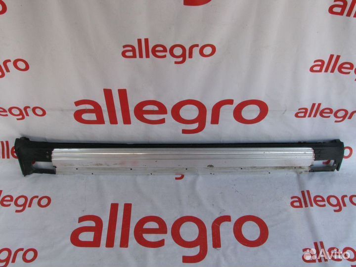 Porsche Cayenne накладка порога правого 2010+