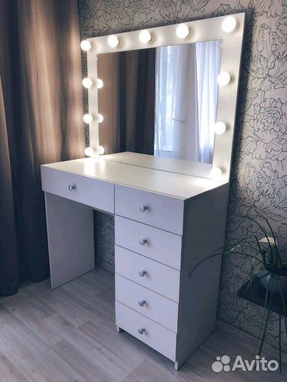 Гримерное зеркало