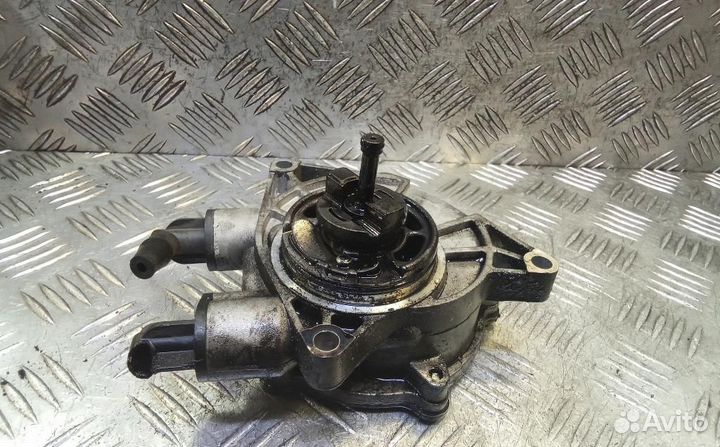 Насос вакуумный Opel Antara