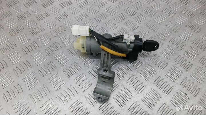 Замок зажигания на Hyundai Matrix FC