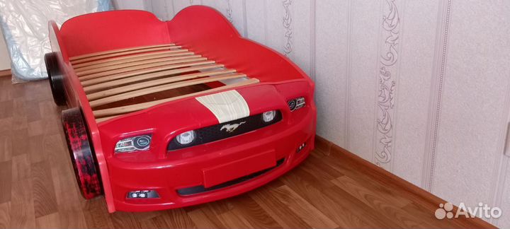 Детская кровать машина бу 160х70