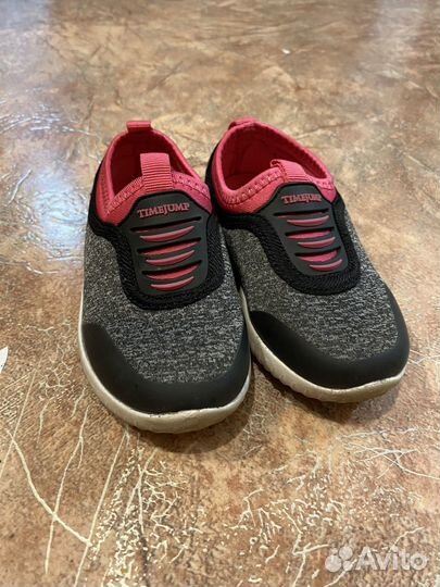 Кеды, тапочки, кроссовки