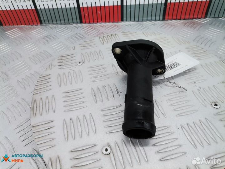 Корпус термостата Audi A3 8L 2000 038121121