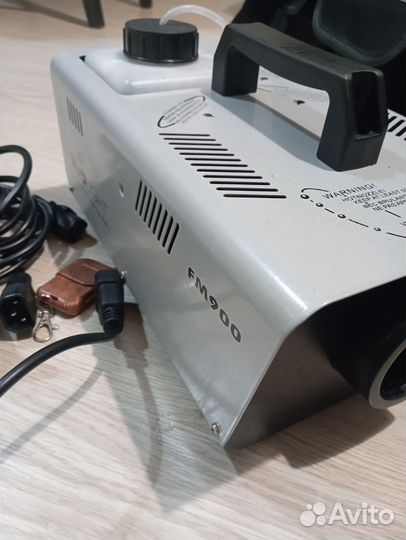 Дым машина Involight fm900