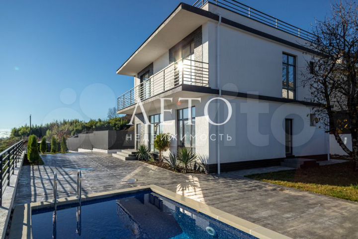 Коттедж 262,5 м² на участке 5 сот.