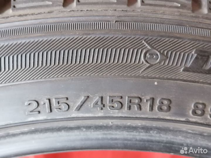 Dunlop DSX-2 215/45 R18