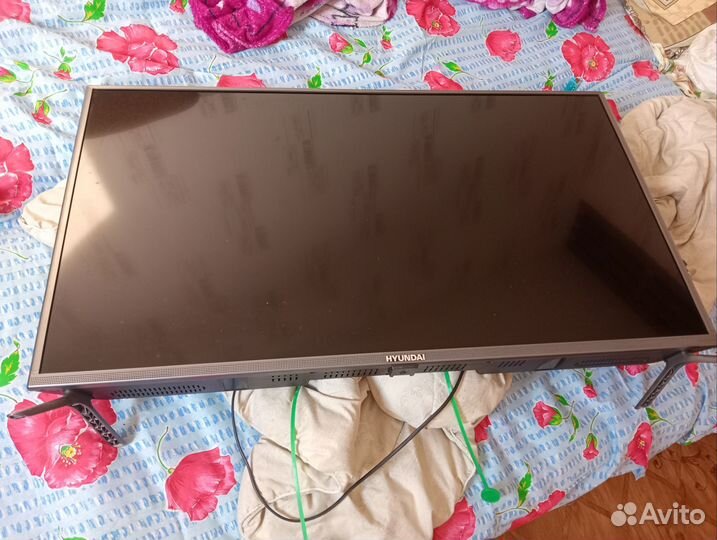 ЖК- телевизор SMART TV