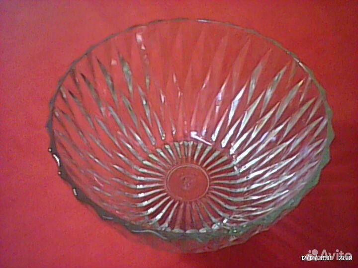 Салатник \\ Диаметры 19,5см 9см \\ Высота 9,5см \\