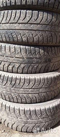 Bridgestone A001 Weather Control 195/60 R15