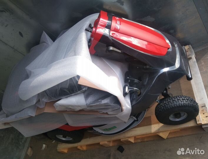 Садовый трактор-газонокосилка Efco Zephyr 72/13 H