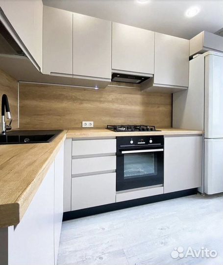 Кухни и шкафы на заказ