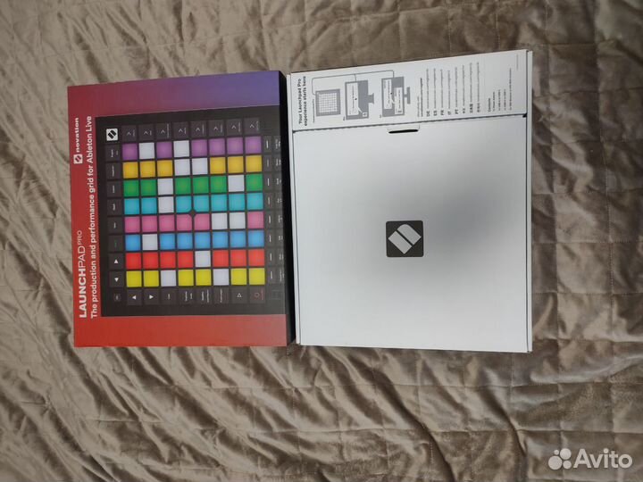 Миди контроллер Novation Launchpad Pro MK3