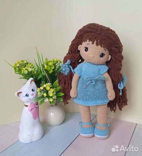 Кукла вязаная