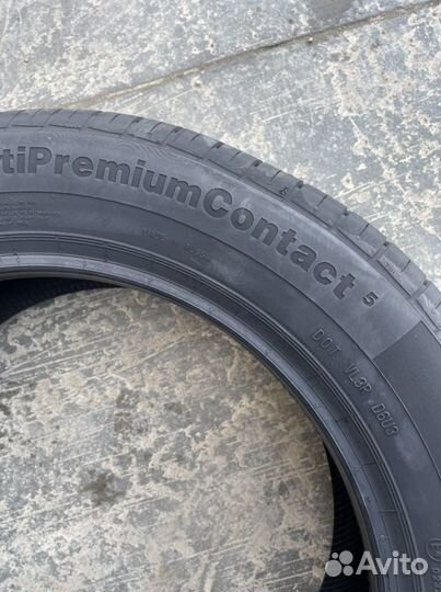 Continental ContiPremiumContact 5 215/55 R17 94V