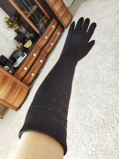 Перчатки женские длинные, новые