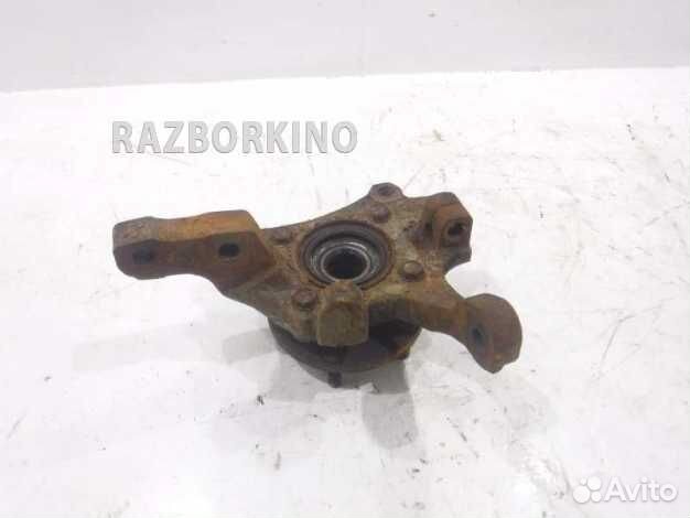 Кулак передний левый