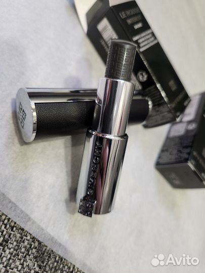 Бальзам для губ Givenchy Le Rouge Interdit Baume