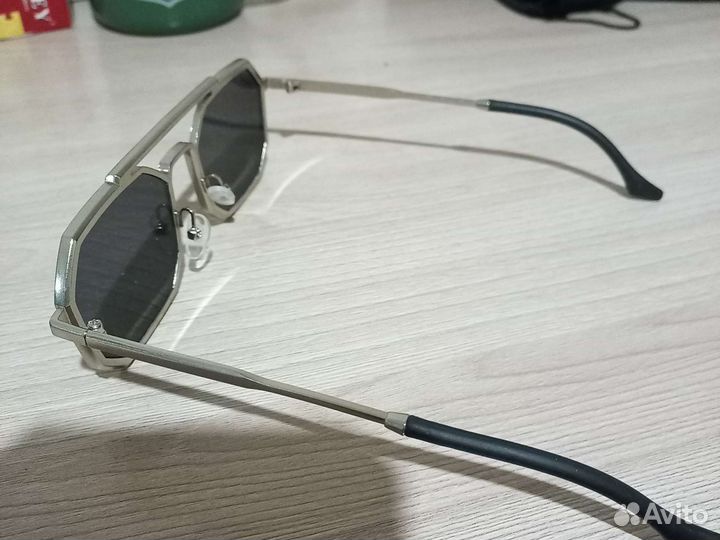 Солнцезащитные очки мужские