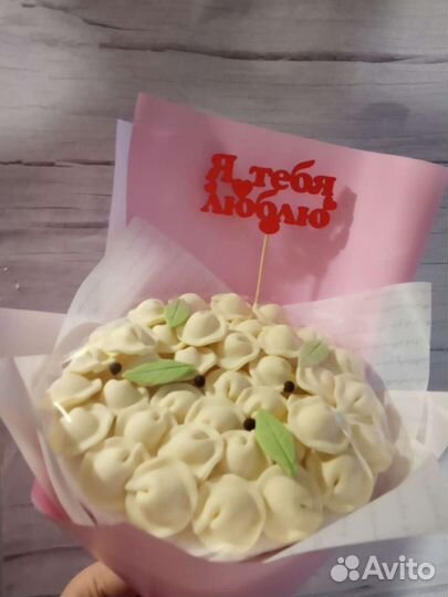 Букет из 39 шоколадных пельменей