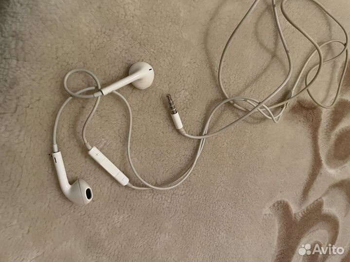 Наушники earpods